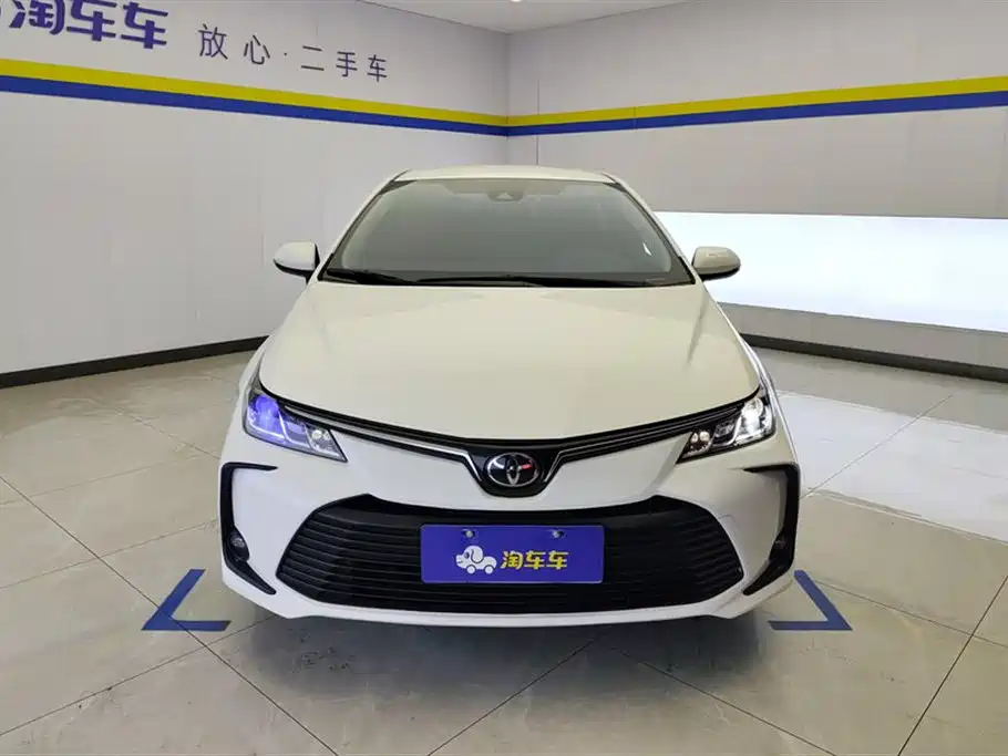 Toyota Corolla 2019 1.2T S-CVT GL Pioneer Edition фото 2