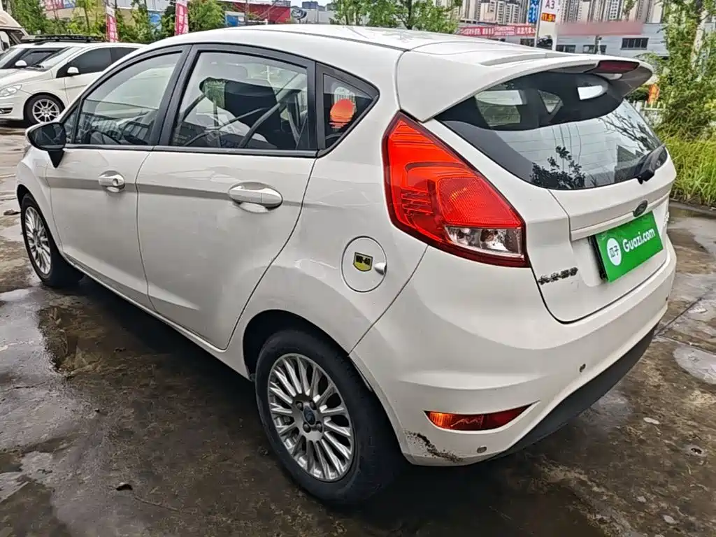 Photo 23 - Ford Fiesta
