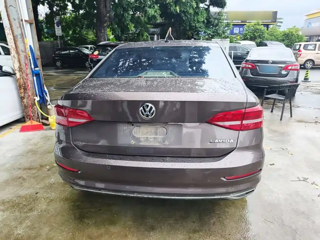 Фото 6 - Volkswagen Lavida