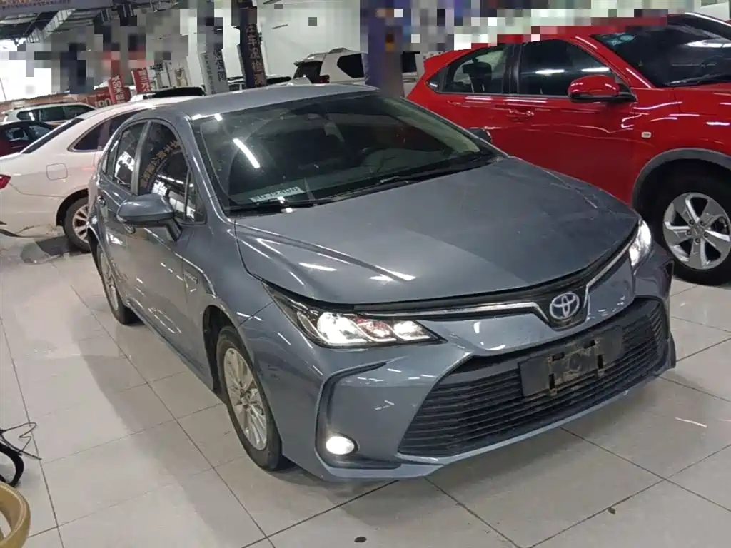 Toyota Corolla 2022 Hybrid 1.8L E-CVT Pioneer Edition фото 4