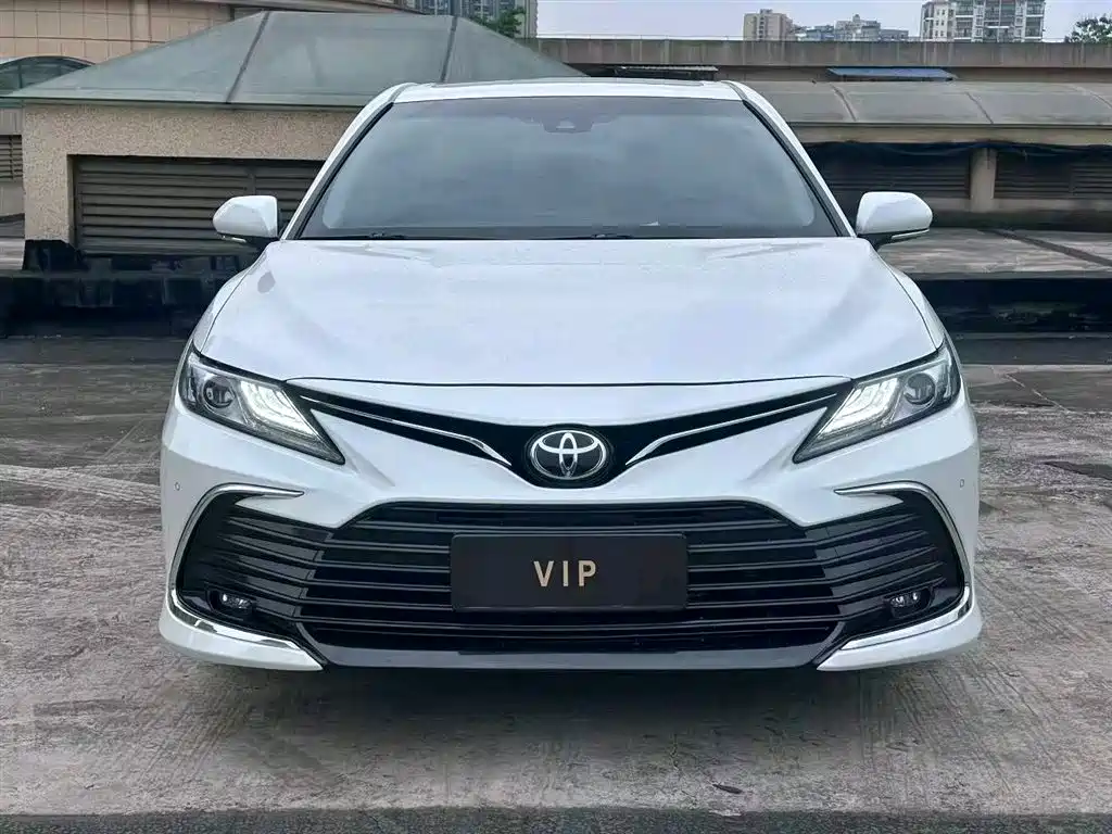 Toyota Camry 2021 2.0G Luxury Edition фото 2