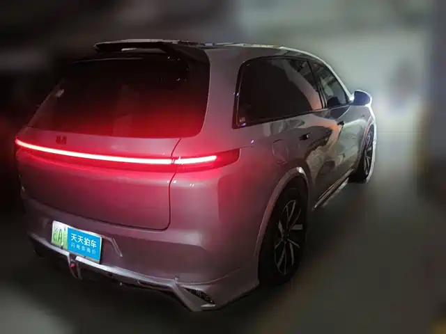 Li Auto Li L8 2023 Pro — фото 2