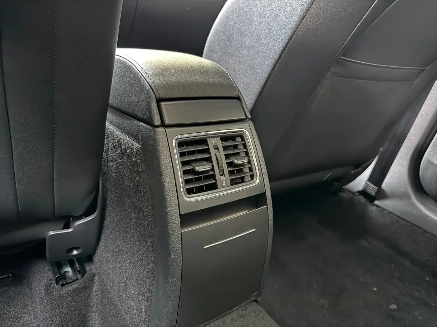Škoda Yeti 2016 1.4TSI DSG Prestige Edition фото 18