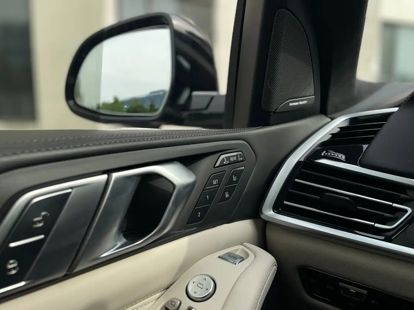 BMW X7 2021 xDrive40i Premium M Sport Package фото 12