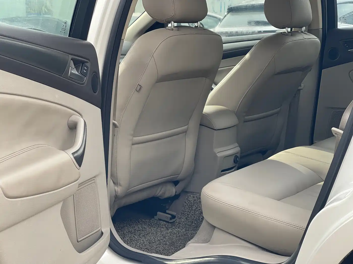 Ford Mondeo 2013 2013 2.3L Fashion Model