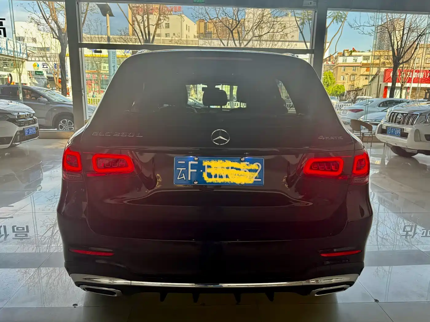 Mercedes-Benz GLC 2022 Model GLC 260 L 4MATIC Dynamic Edition фото 3