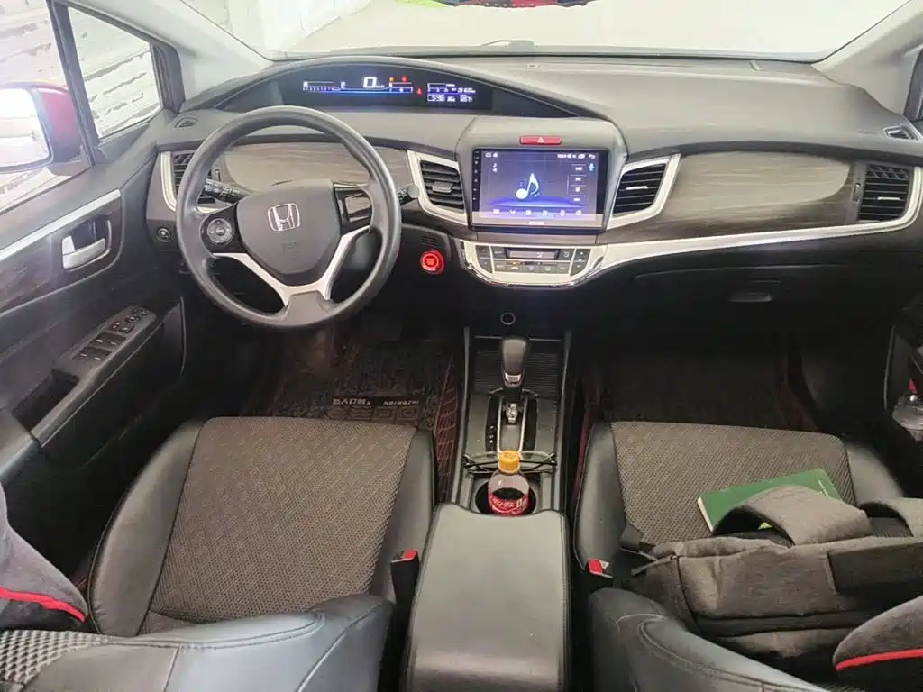 Фото 12 - Honda Jade