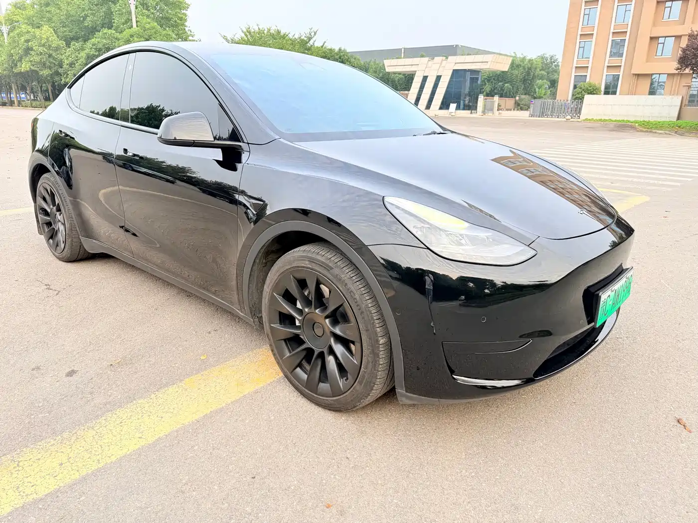 Фото 3 - Tesla Model Y