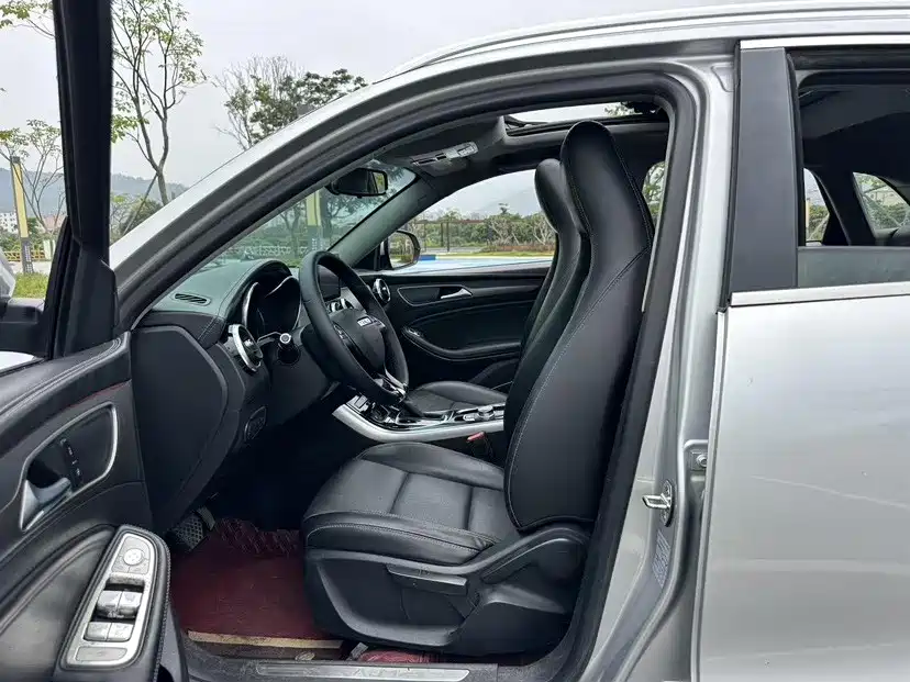 Junma MEET 3 (Meitu 3) 2018 2018 1.5T CVT Comfort Edition
