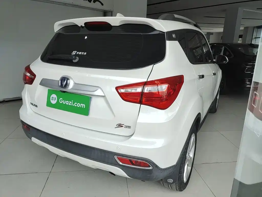 Фото 7 - Changan CS35