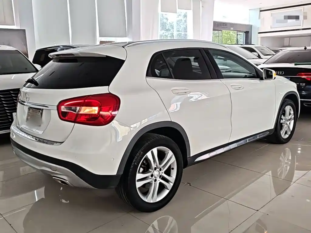 Mercedes-Benz GLA 2015 2015 GLA 200 Dynamic