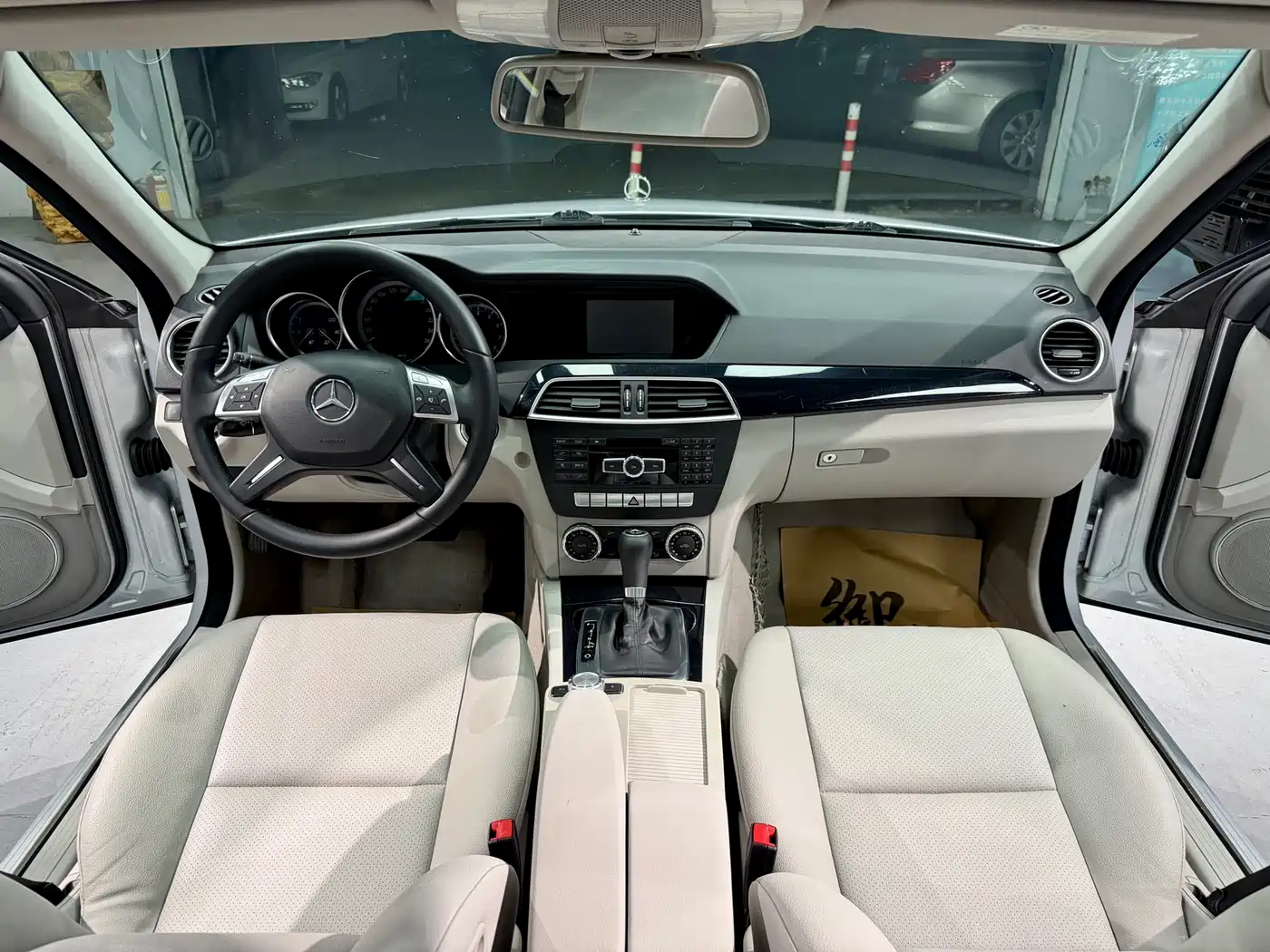 Mercedes-Benz C-Class 2011 C 180K Classic фото 16