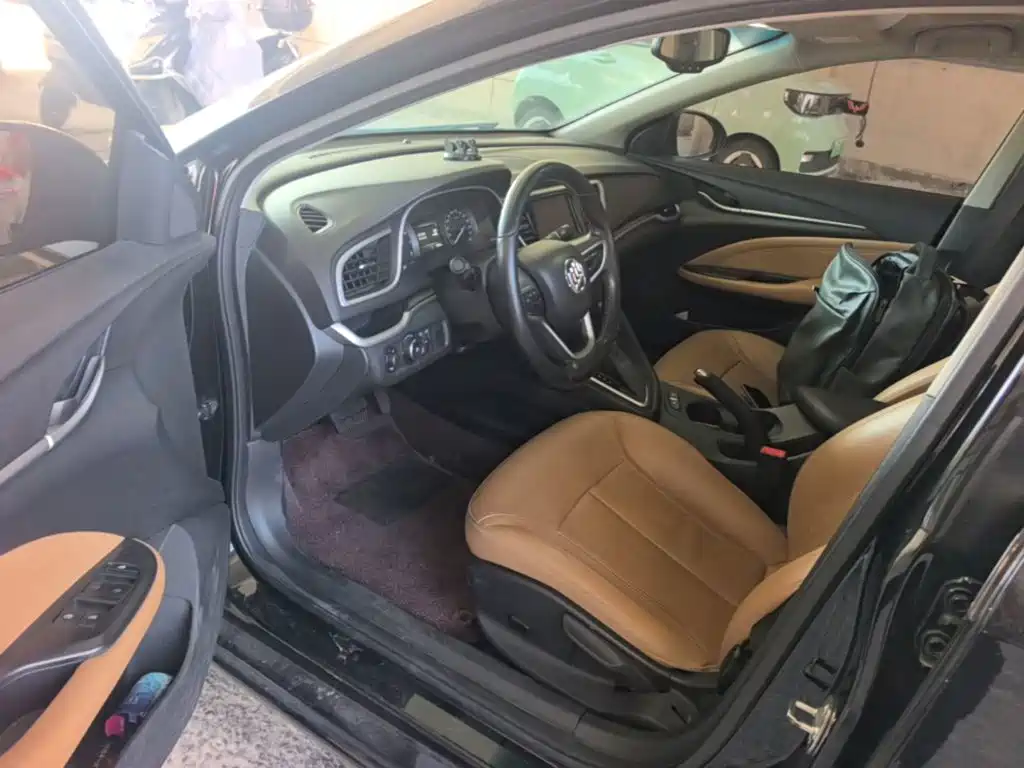 Фото 16 - Buick Excelle