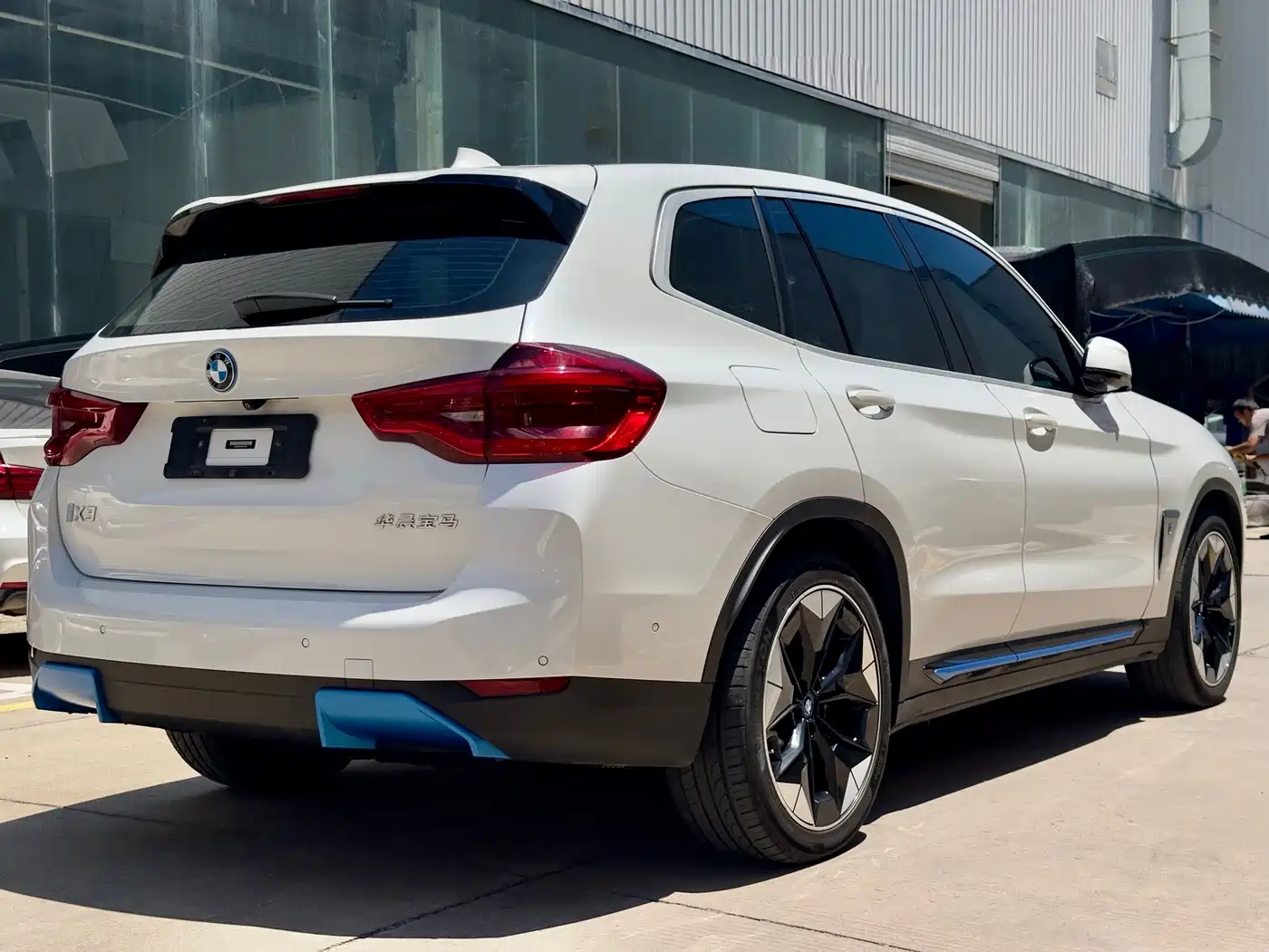 BMW iX3 2021 2021 Pioneer