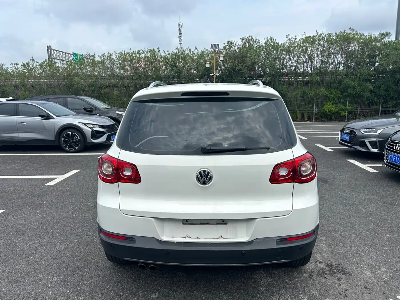 Volkswagen Tiguan 2012 1.8TSI Automatic 2WD Elite Edition фото 14