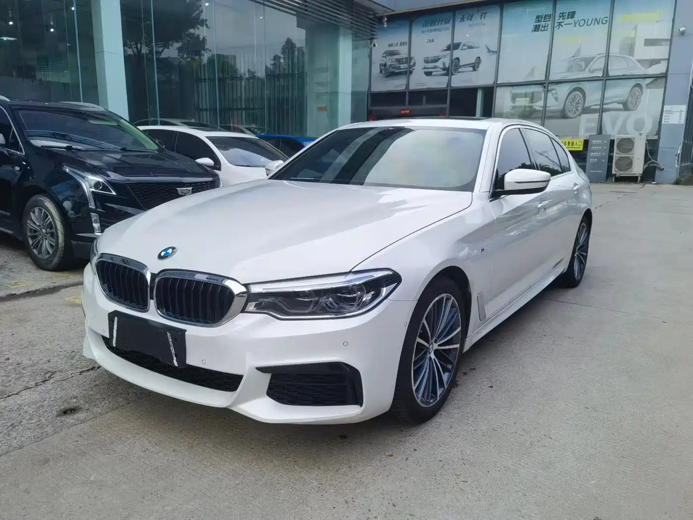 BMW 5 Series 2020 530Li Leading M Sport Package