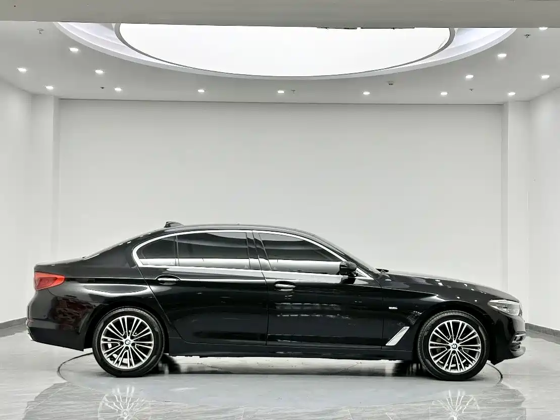 BMW 5 Series 2018 Facelift 530Li Exclusive Luxury Package фото 8