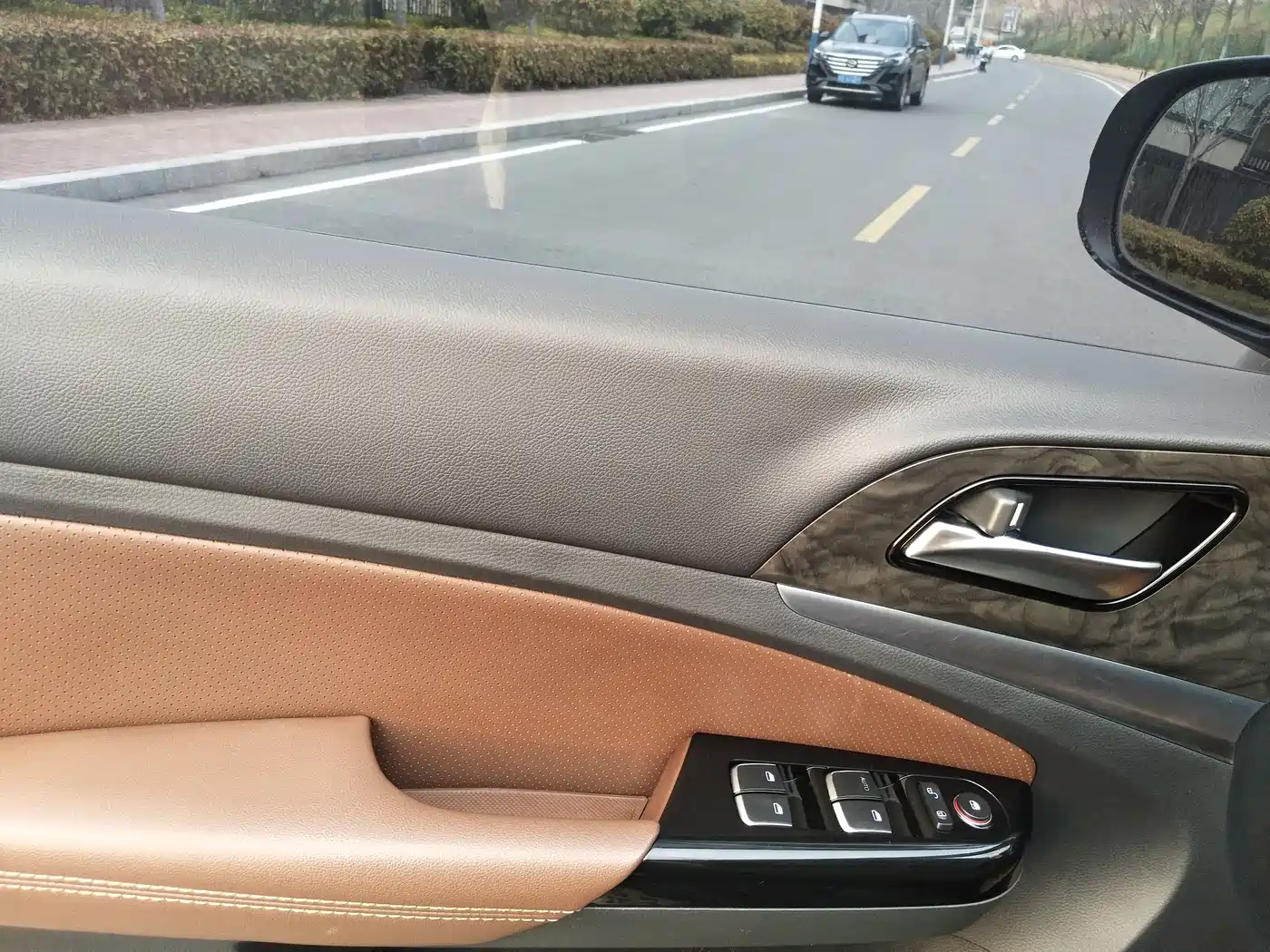 BYD S7 2016 2.0T Automatic Premium Model фото 14