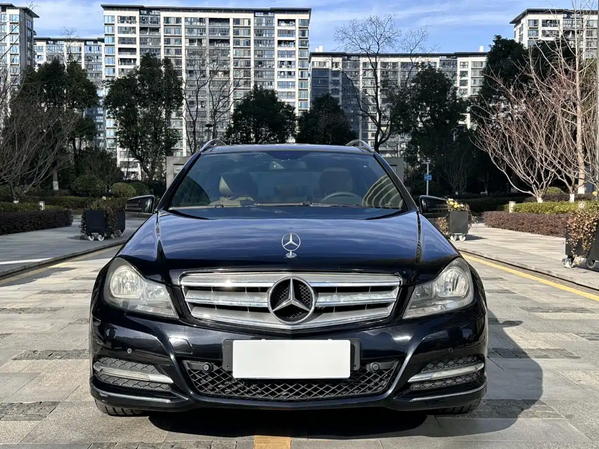 Mercedes-Benz C-Class (Import) 2011 C 200 Fashion Wagon Edition фото 2