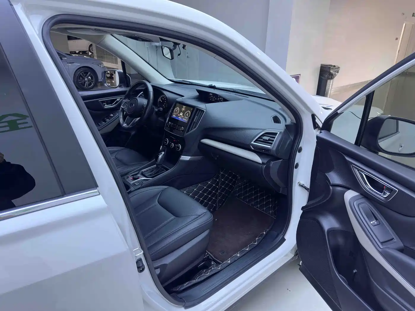 Subaru Forester 2022 2.0i AWD Luxury Edition with EyeSight фото 11
