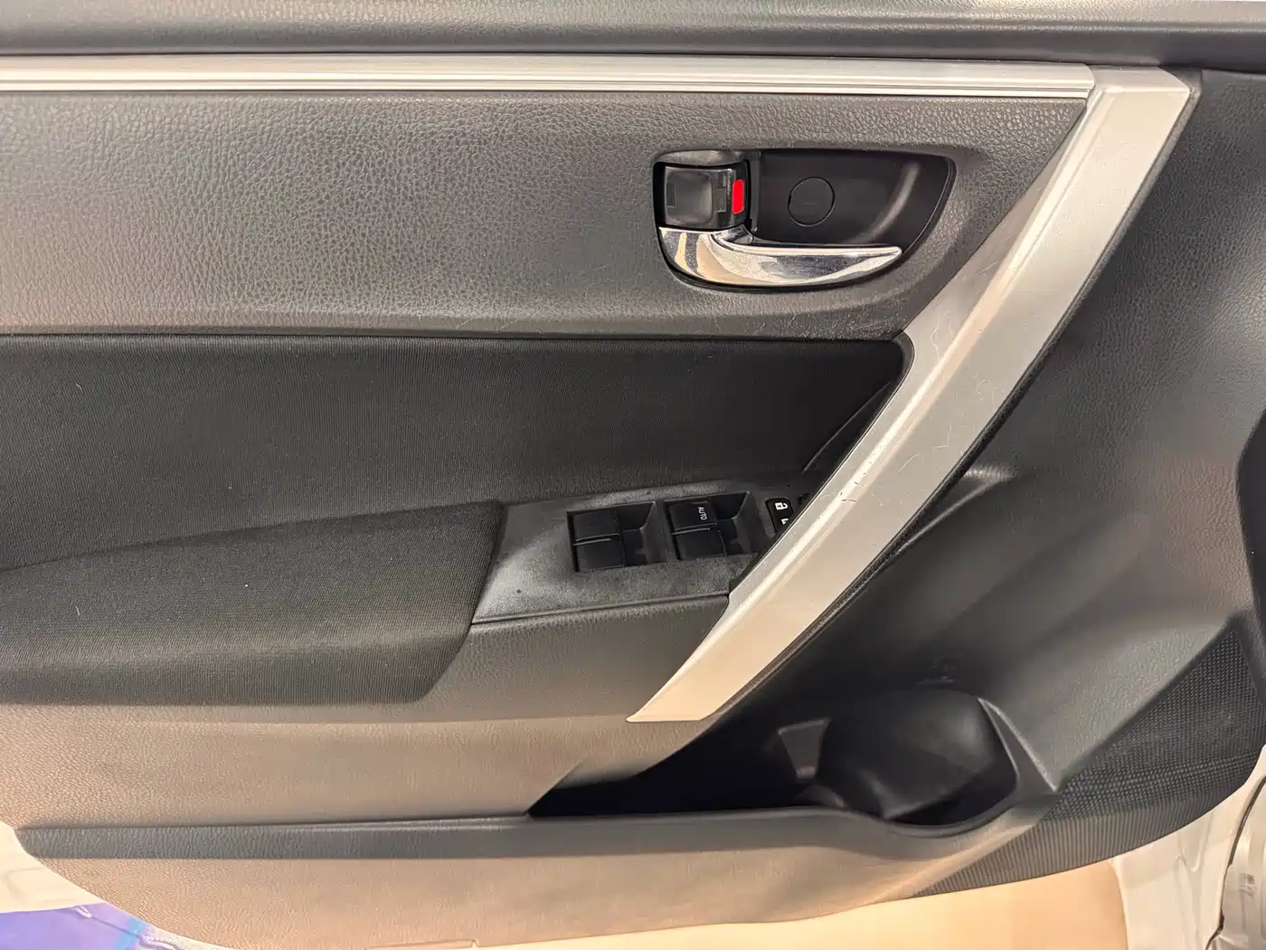 Toyota Corolla 2017 Facelift 1.2T S-CVT GL-i фото 9