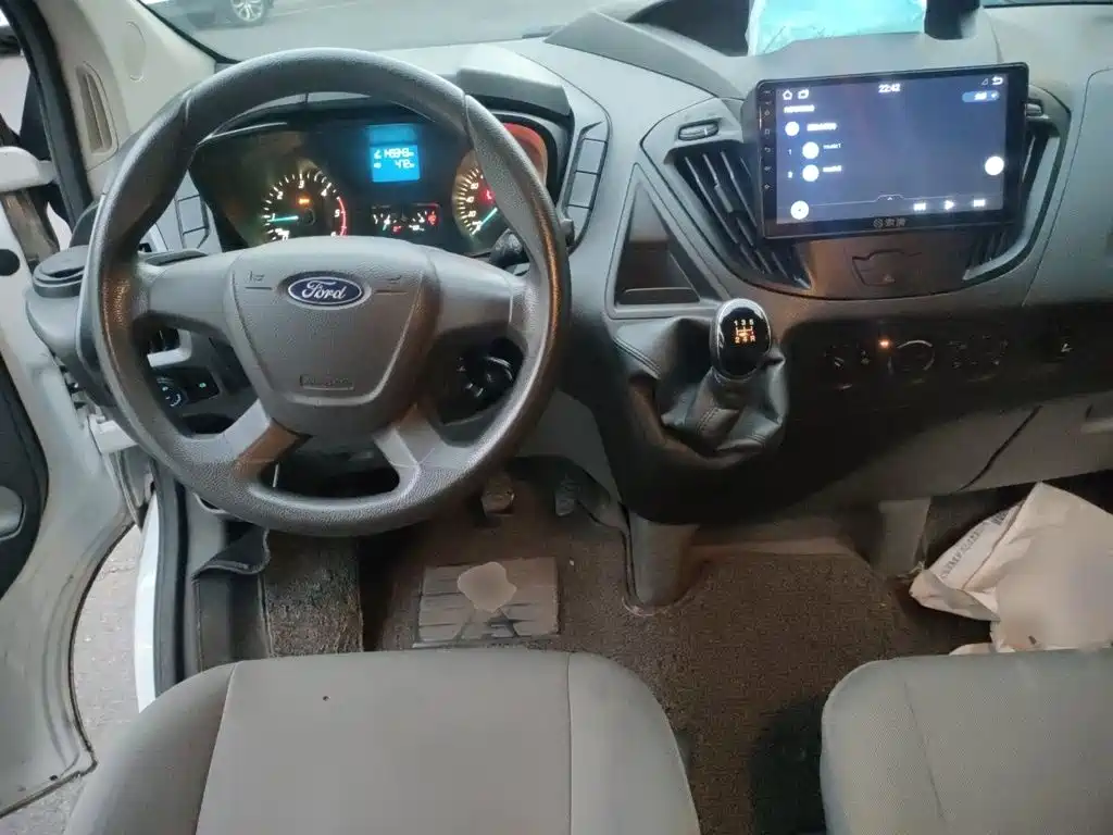 Ford Transit 2017 2017 2.0T Diesel Multi-purpose Commercial Vehicle Short Wheelbase Low Roof China V