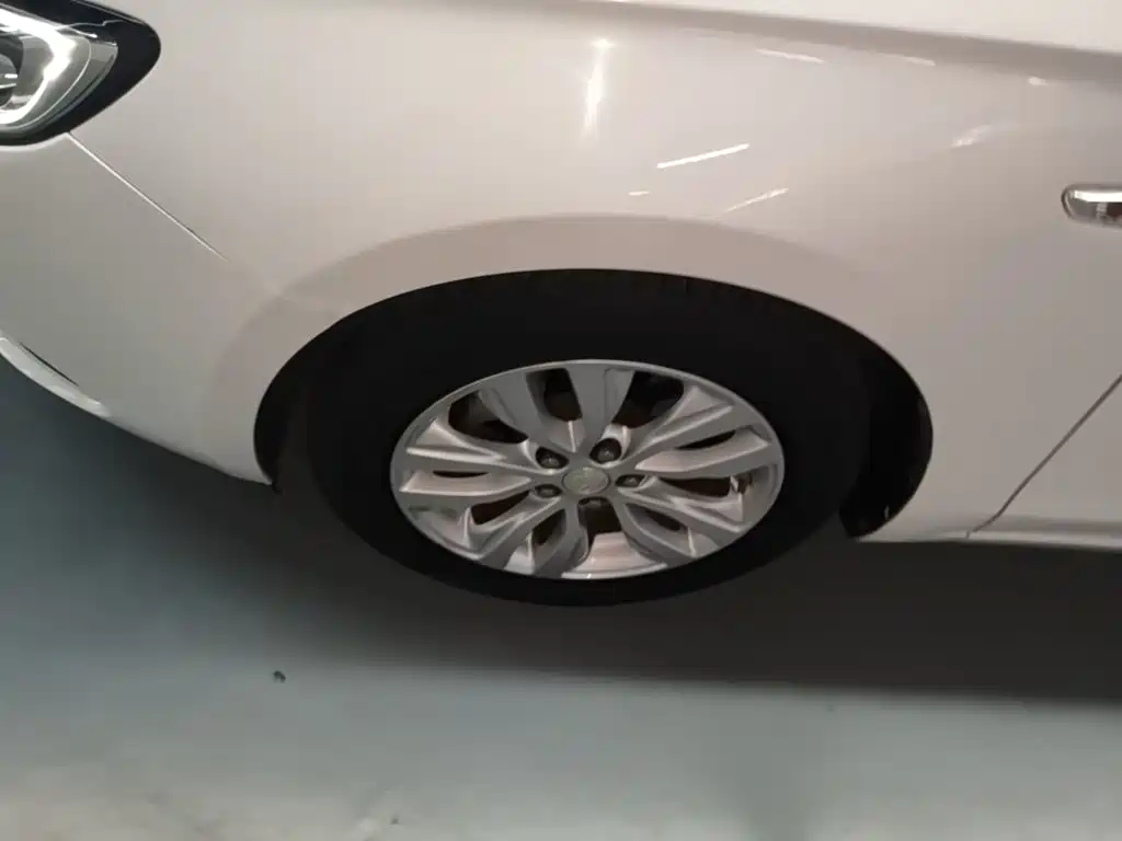 Фото 23 - Buick Excelle