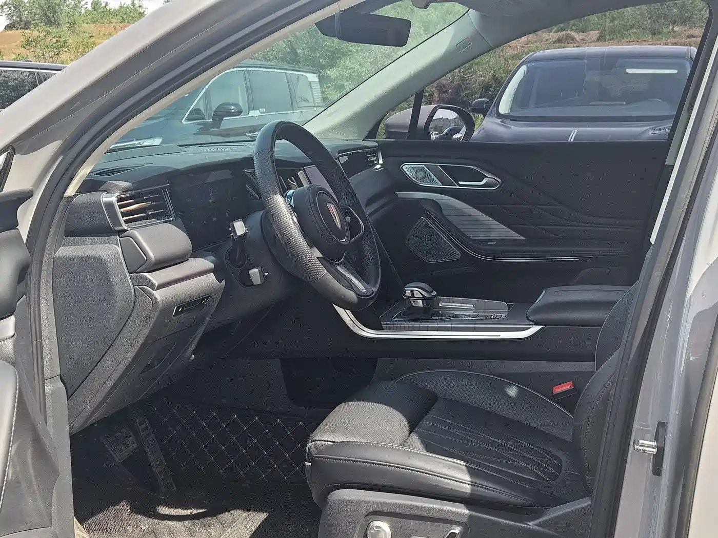 Hongqi HS7 PHEV 2024 2.0T PHEV AWD Flagship 6-Seater фото 22