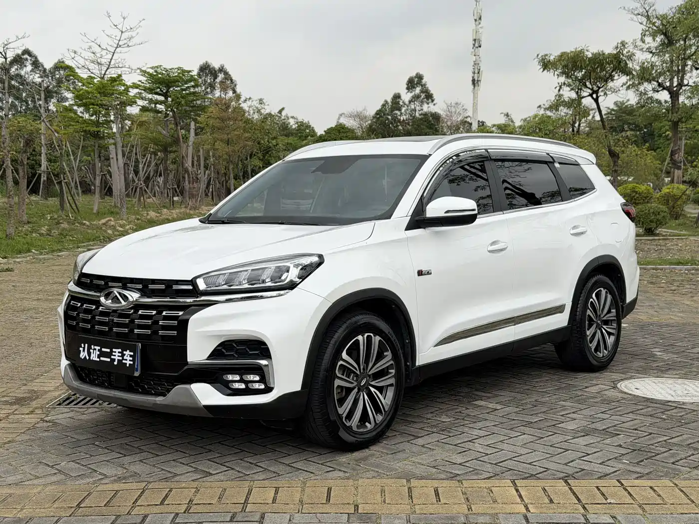 CHERY TIGGO 8