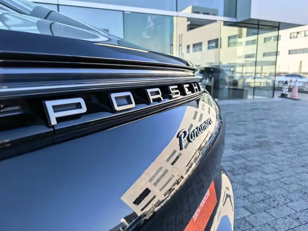 Porsche Panamera 2023 Facelift Panamera Executive Long Wheelbase Platinum Edition 2.9T фото 12
