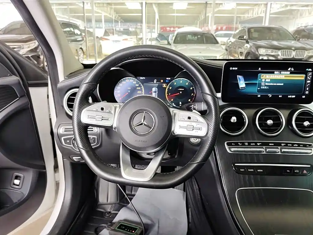 MERCEDES-BENZ CLASS C