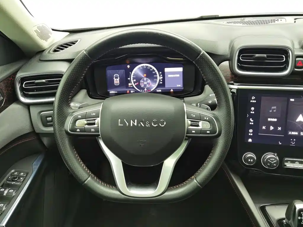 Lynk & Co 02 2018 2018 1.5T DCT 2WD Power Pro Edition China V