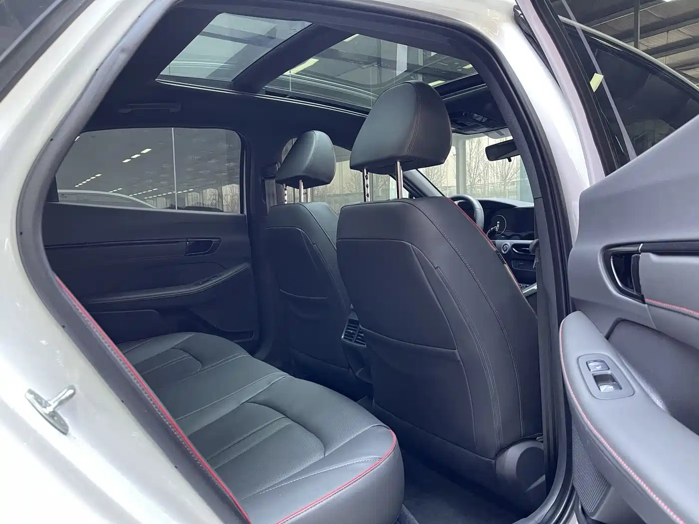 Hyundai Sonata 2022 380TGDi Automatic 20th Anniversary Edition фото 14