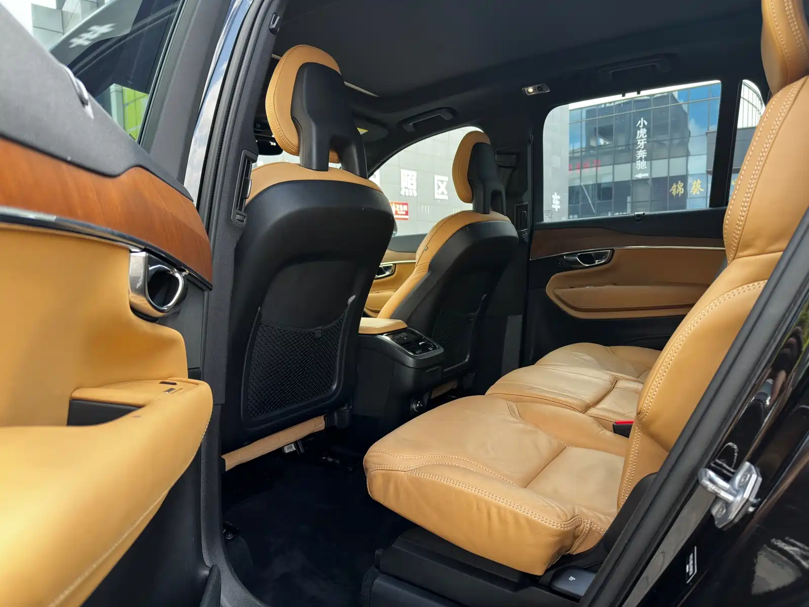 Фото 5 - Volvo XC90