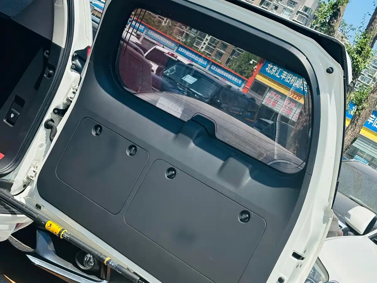 Toyota Prado 2016 2.7L Auto Standard Edition фото 28