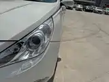 Photo 18 - Hyundai Sonata