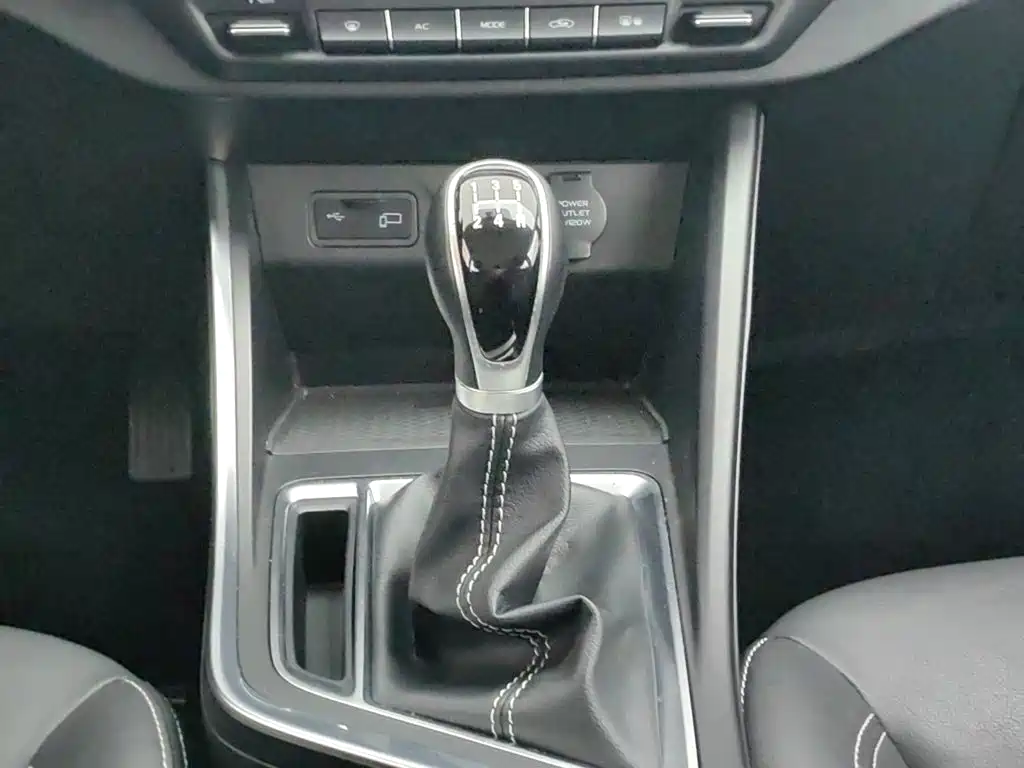 Photo 13 - Geely Vision X3