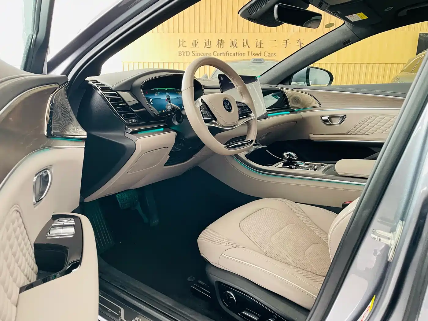 BYD Han 2024 EV Glory Edition 610KM AWD Celestial Eye Smart Driving фото 11