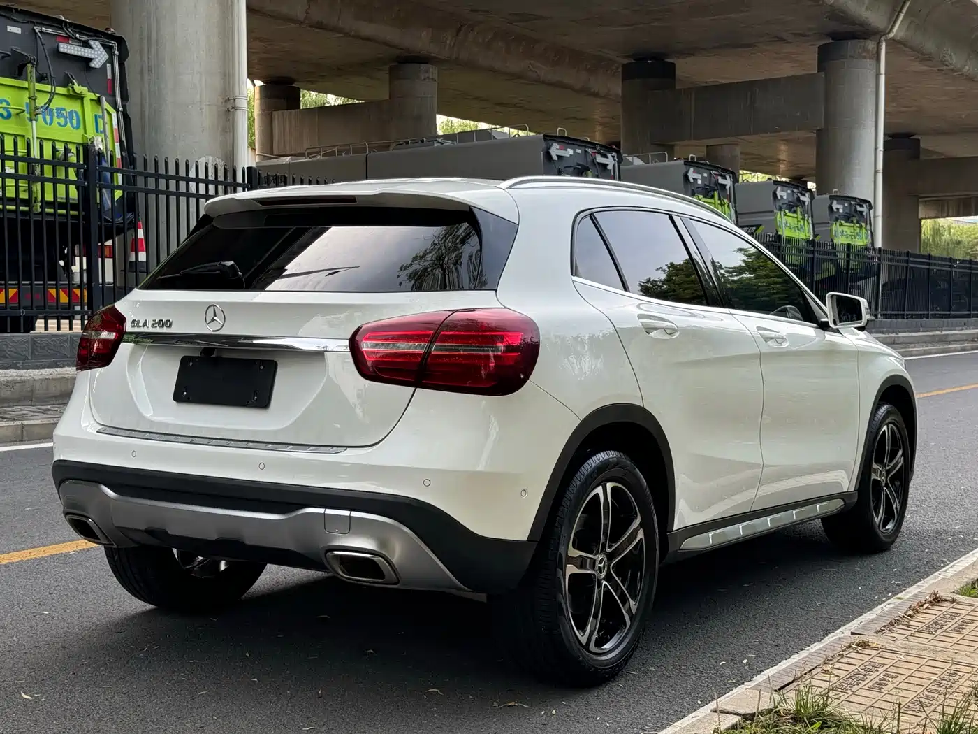 Mercedes-Benz GLA 2018 GLA 200 Fashion фото 14