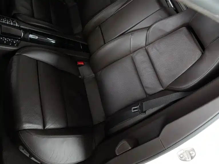 Porsche Panamera 2010 Model Panamera 4S 4.8L фото 24
