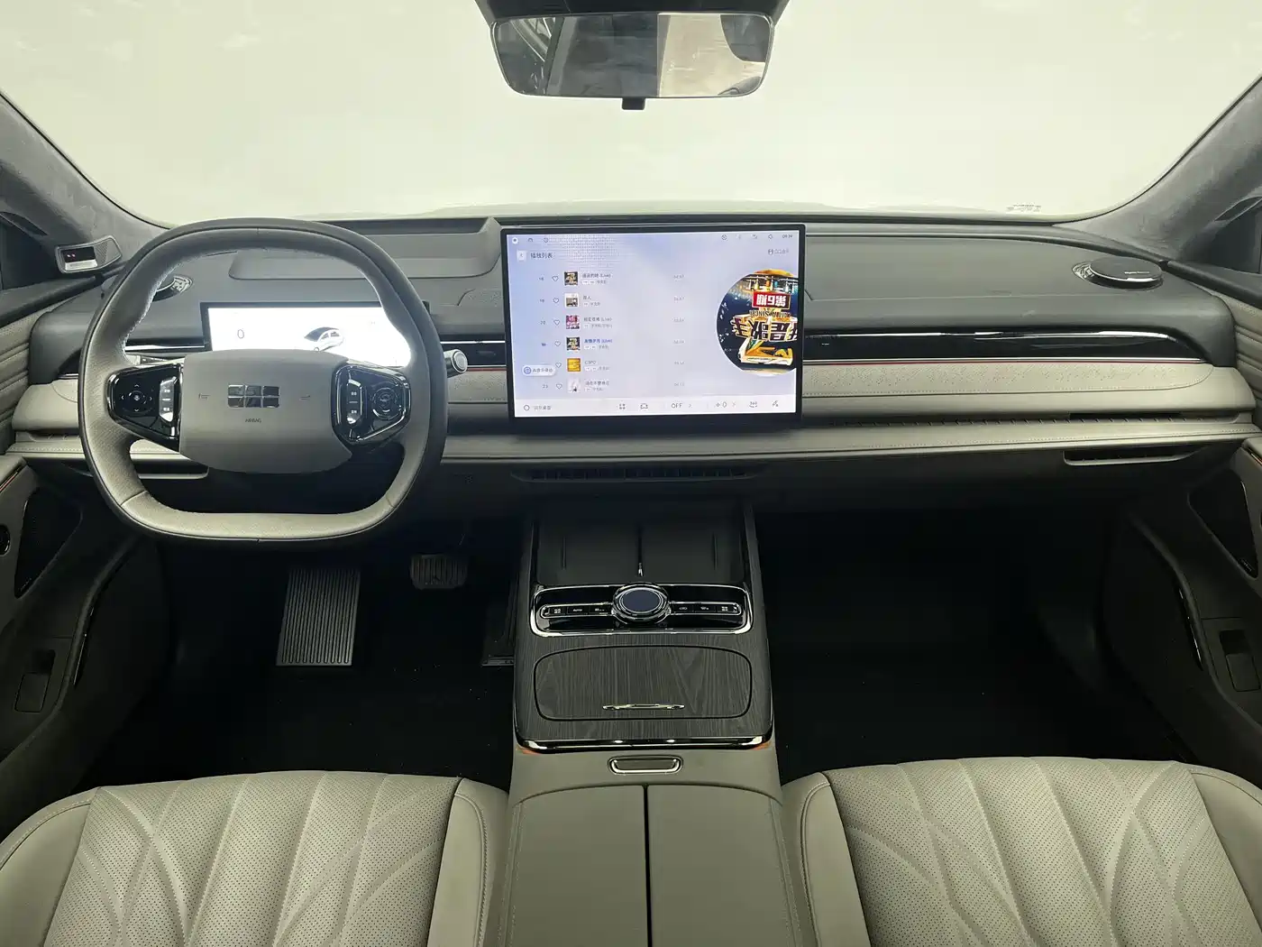 Geely Galaxy Galaxy Xingyao 8 2025 130km EM-P Starship Edition фото 6