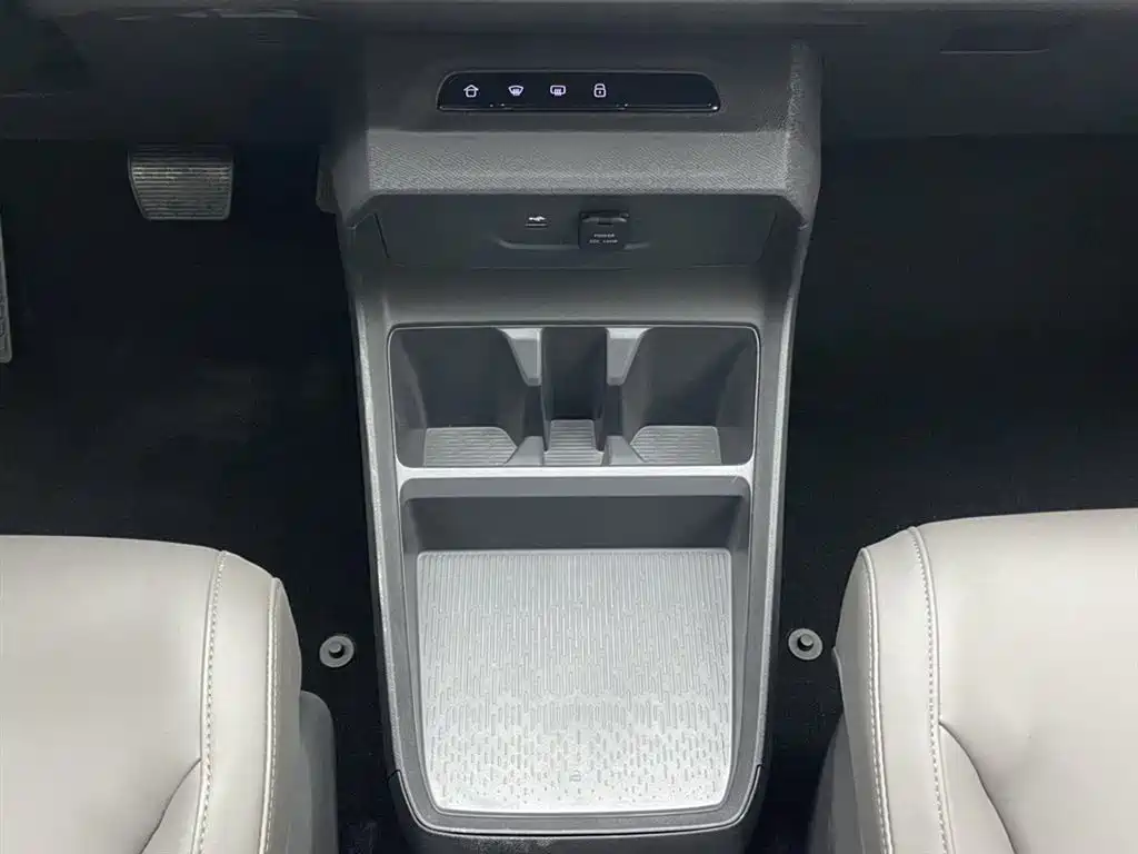SAIC Maxus Dajia 7 2024 Facelift Super Hybrid Long Range Enjoyment Edition фото 14