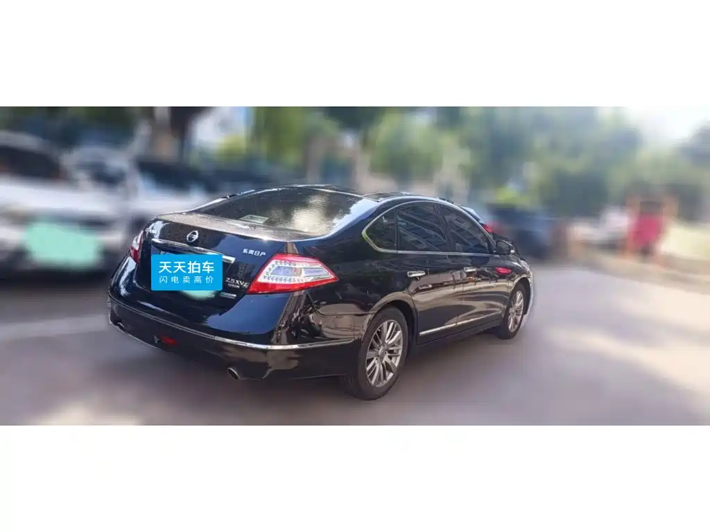 Фото 2 - Nissan Teana