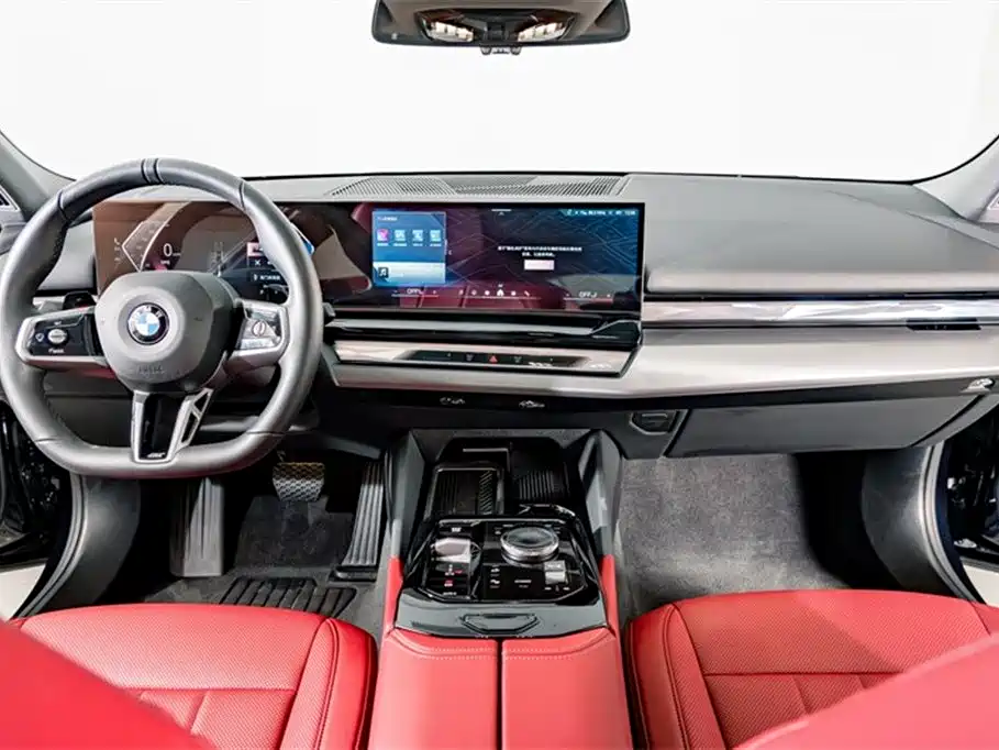 BMW 5 Series 2025 525Li M Sport Package фото 11