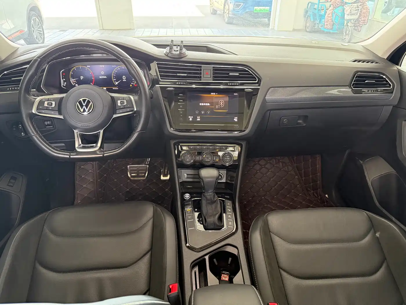 Volkswagen Tiguan L 2021 330TSI Automatic 2WD R-Line Premium фото 8
