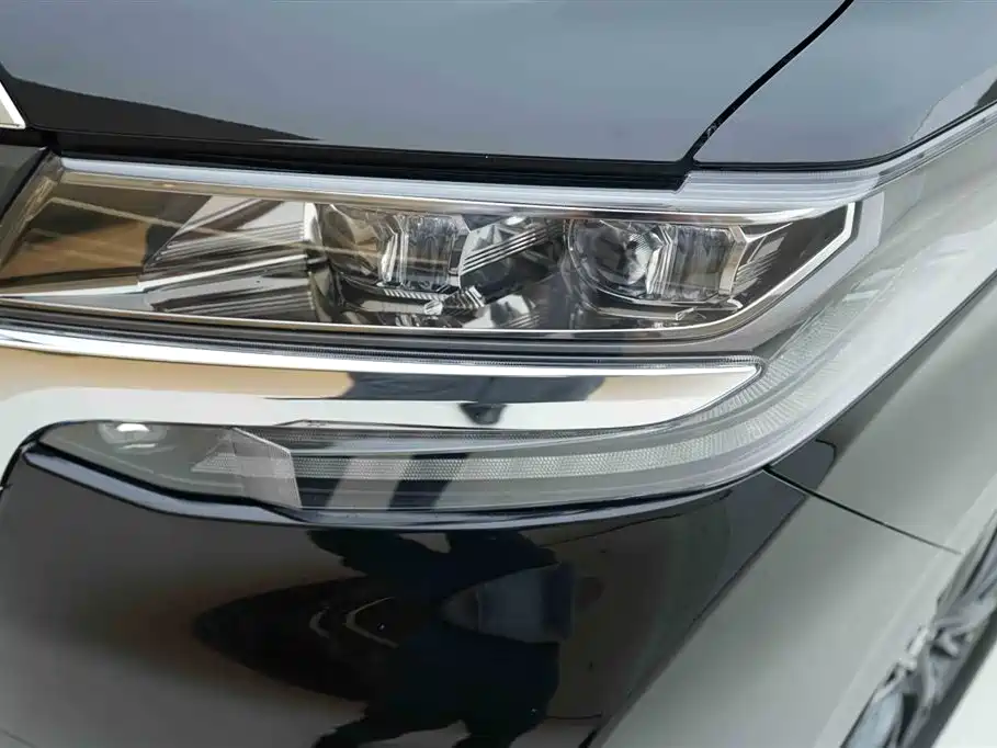 Toyota Alphard 2021 Hybrid 2.5L Premium фото 14