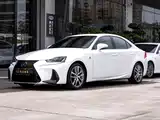 Фото 1 - Lexus IS