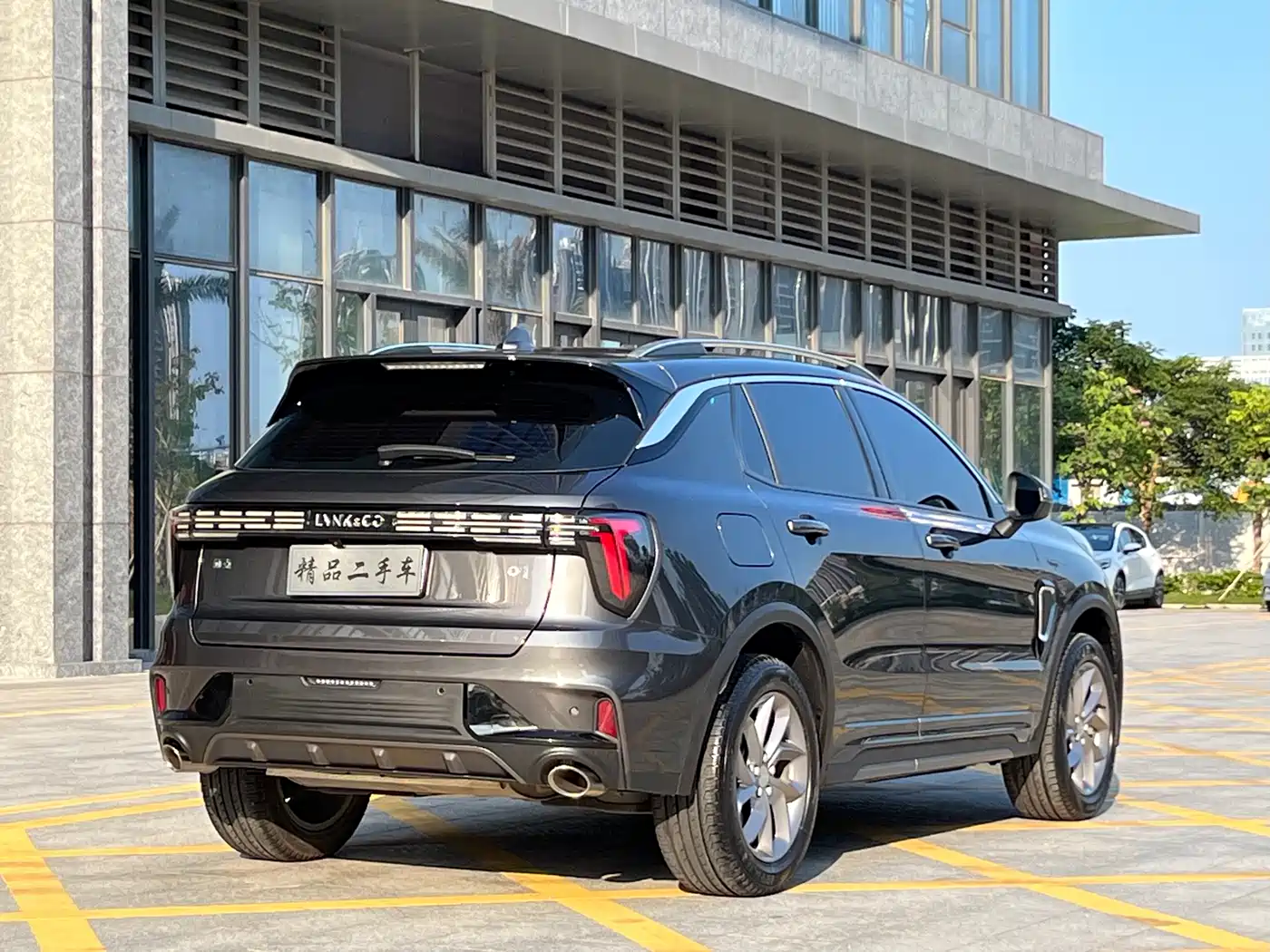 Lynk & Co 01 2023 2.0TD 2WD Asian Games Edition фото 6