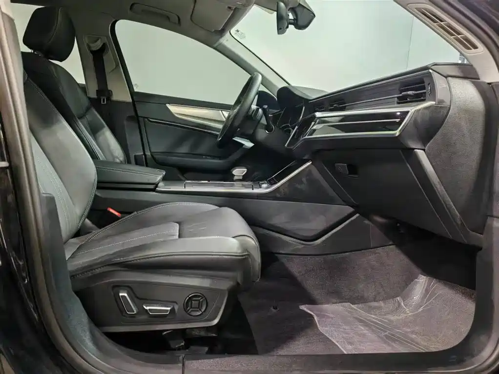 Audi A6L 2023 40 TFSI Luxury Elegance фото 7