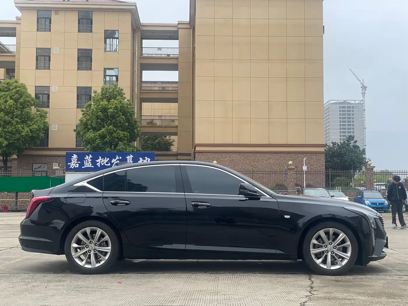 Cadillac CT5 2024 28T Luxury Model Pro фото 7